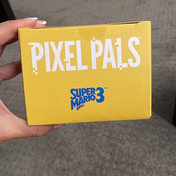 Pixel Pals Super Mario 3 (Mario) - Picture 2 of 7